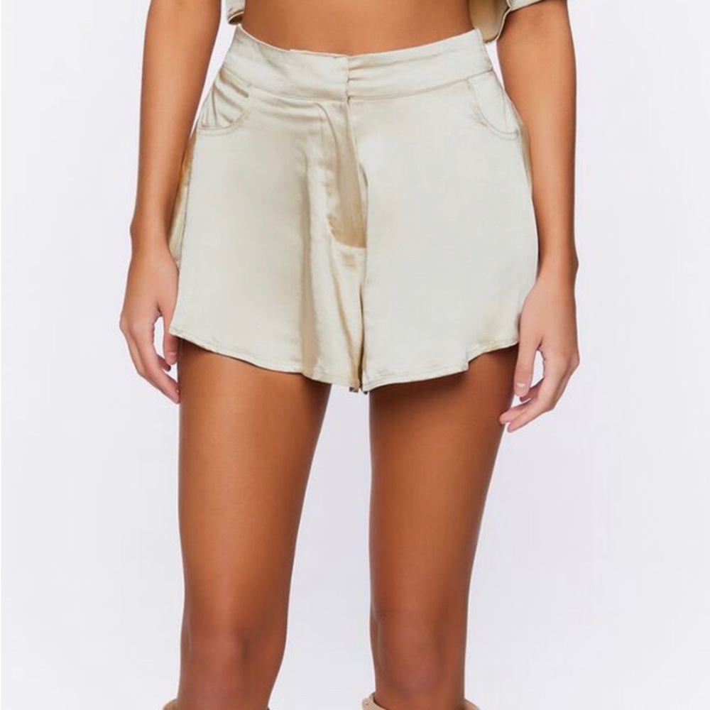 NWOT champagne shorts satin flare